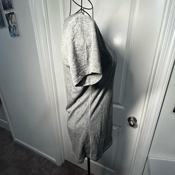 Nike Gray Short Sleeve Women's Tee - Picture 2 of 4